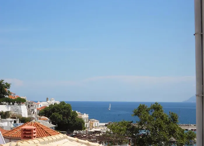 Aggela Skopelos Town